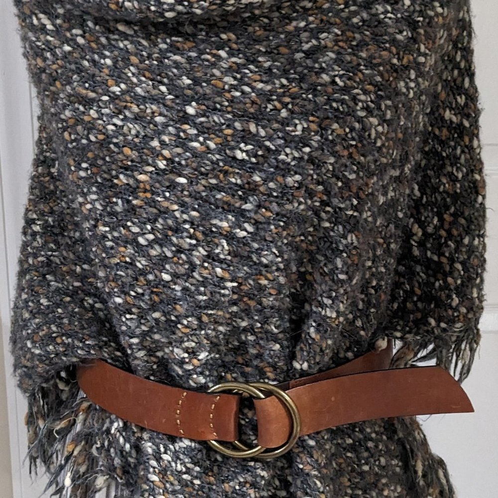 Vintage CAbi chunky poncho warmth - Picture 2 of 6